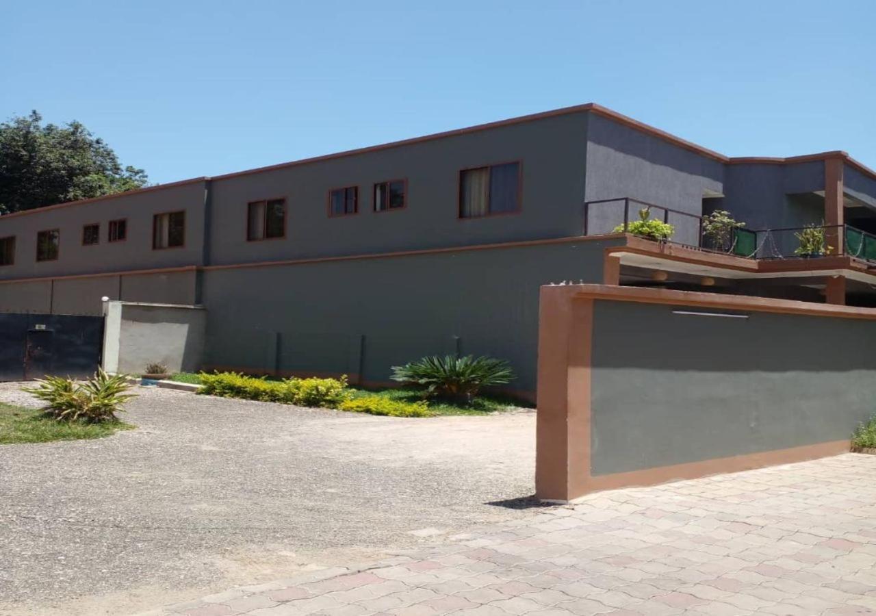 Lush Garden Business Hotel Arusha Luaran gambar